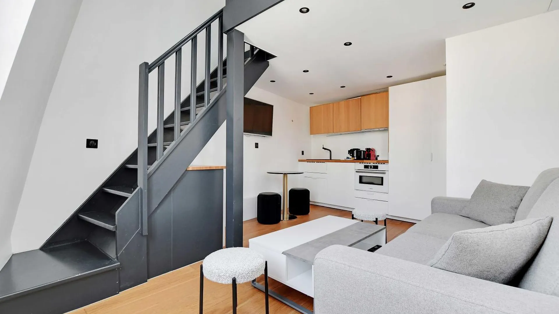 Charming Apt With Ac -Rue Des Archives- Le Marais パリ 0*,  フランス